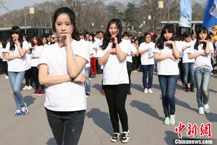 女子长期吃牛黄解毒片致中毒